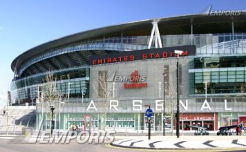 London Zone Rouge: Diaspora devant le stade Emirates d’ Arsenal à London: NON À PAUL KAGAME