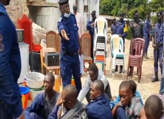 QUELLE AVENTURE DE LA FARDC – LES ADF ONT PRIS LEUR TEMPS DE BRIGUER ET FILMER L’ÉVASION DE PRISONNIERS – NOUS NE SOMMES PAS SI BÊTE…