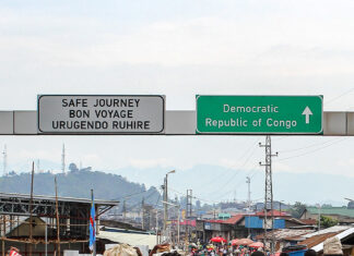 Les mamans d’Uvira Sud refusent catégoriquement les commerçants rwandais de pénétrer au Congo comme elles ont subit le même traitement au Rwanda. Match nul – le gouvernement Congolais va subir cette même réaction bientôt à 2023