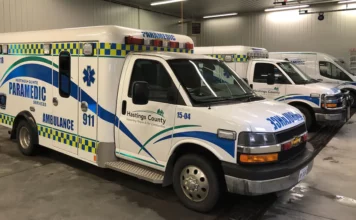 URGENT: BRAVO – FELIX TSHILOMBO VIENT DE RECEVOIR DES Véhicules de Secours et Ambulances – DON DU CANADA?