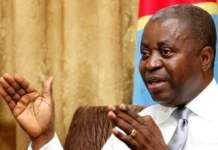 Arrivé à Kwamouth, Adolphe Muzito dit constater des villages inoccupés après les affrontements