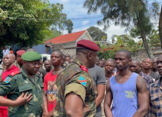 Des jeunes qui voulaient intégrer l’armée sont réduis à quémander de la nourriture dans les rues de #Goma
