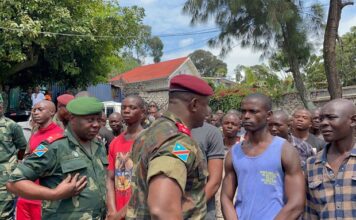 Des jeunes qui voulaient intégrer l’armée sont réduis à quémander de la nourriture dans les rues de #Goma