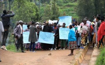 LA POPULATION DE RUTSHURU EST FORCÉE DE FAIRE DES MARCHES DE SOUTIEN AUX M23.