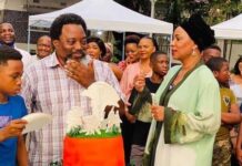 LES ACOLYTES DE HYPPOLITE KANAMBE FÊTE À