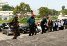 #RDC: 🚨 | Fortunant Biselele devant son juge naturel (au Parquet) poursuivi pour haute trahison. ( vidéo de son arrivée au Parquet)