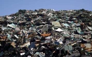 Group smuggling e-waste to Africa busted in Spanish islands