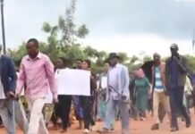 Les Tutsi dans la rue en RDC et réclament ceci