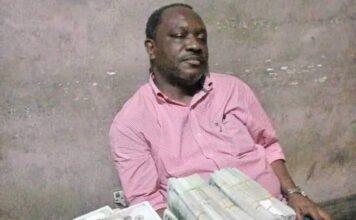 FELIX MOYIBI YA HAUT NIVEAU – BOTALA Conseiller ya president ba kangi ye na aeroport ya djili na mbongo wana nyoso abandaki kovoyager na belgique