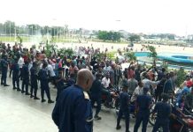 UDPS BAKOMISI PALAIS DU PEUPLE SIEGE NA BANGO YA SIKA – VRAIMENT