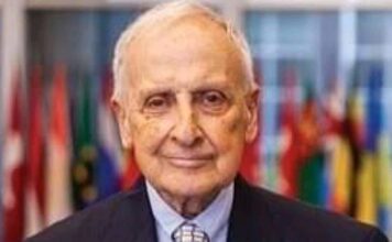 Herman Cohen à propos de l’empêchement de Katumbi d’entrer au Kongo Central : «…Cela nuira aux relations de la RDC avec le gouvernement américain