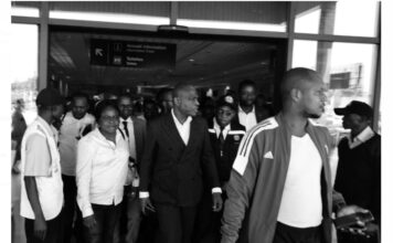 FLASH INFO: MARTIN FAYULU VIENT D’ATTERRIR A KINSHASA – SUIVEZ