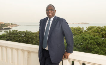 Un ministre sénégalais tabassé à Paris par la brigade ANTI-TROISIÈME MANDAT