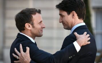 FLASH A NE PAS ZAPPER – UN VOEUX: MACRON EST UN HOMO – C’EST POURQUOI TROUDEAU A DIVORCE