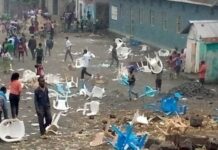 Plusieurs maisons de civils sont en train de brûler à cause des milices de Félix. Suivez le témoignage.