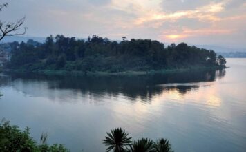 “Overloaded Boat Capsizes on Lake Kivu in Congo, Dozens Presumed Dead”
