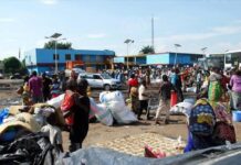 Mike Isem, cadre de l’ECiDé, s’est entretenu avec les résistants de la ville de Kinshasa.