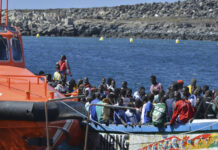 “Spain: Over 1,000 Migrants Reach Canary Islands in 3 Days Amid Increase in Deadly Crossings”