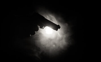 Kenyan Policeman Shoots Magistrate in Open Courtroom