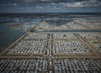 Thirst and Toxicity: Climate-Driven Floods Mix with Oil in South Sudan