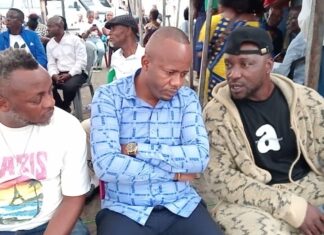 Mike ISEM accompagné de son Comité s’est rendu ce dimanche 19 Janvier 2025 à la Résidence Familiale du feu Champion Edingwe Mapima