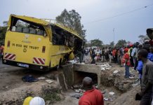 Bus Carrying Mourners Crashes in Western Kenya, Killing 25
