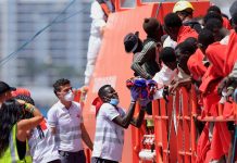 Spain arrests 19 over killings on migrant boat from Senegal