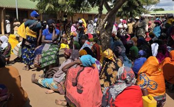 Mozambique violence forces more than 100,000 from their homes