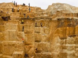 Nigeria mine disaster: 37 killed in toxic gas leak