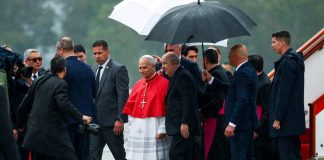 Pope Leo XIV kicks off African tour with milestone Algeria visit